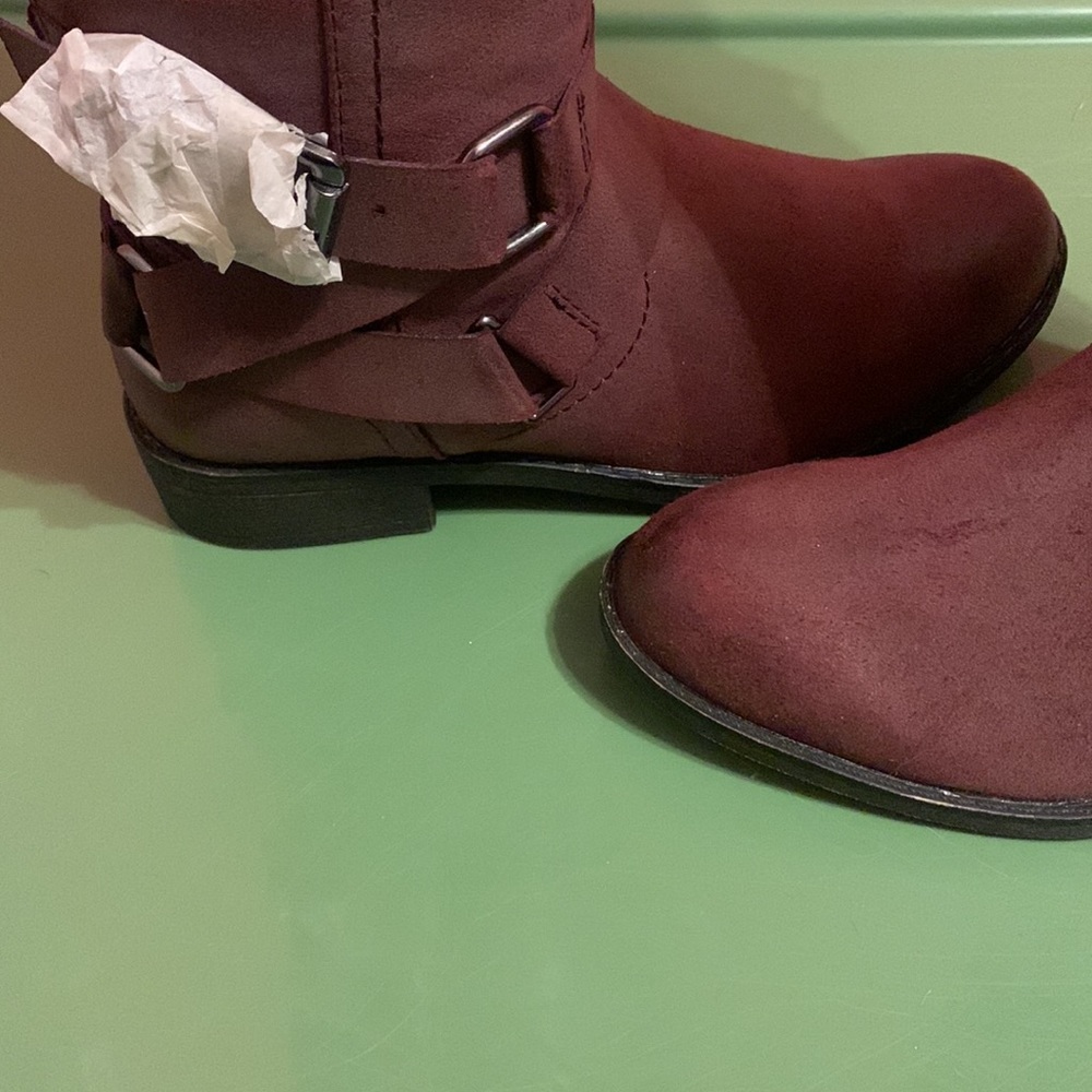 Brand new maroon black long high boots - Picture 2 of 7